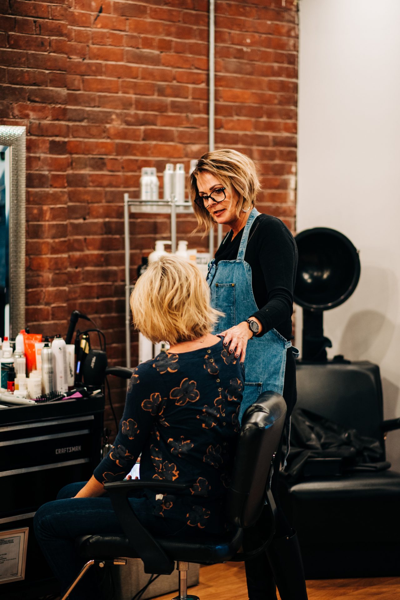 Head Lines Bangor Hair Salon